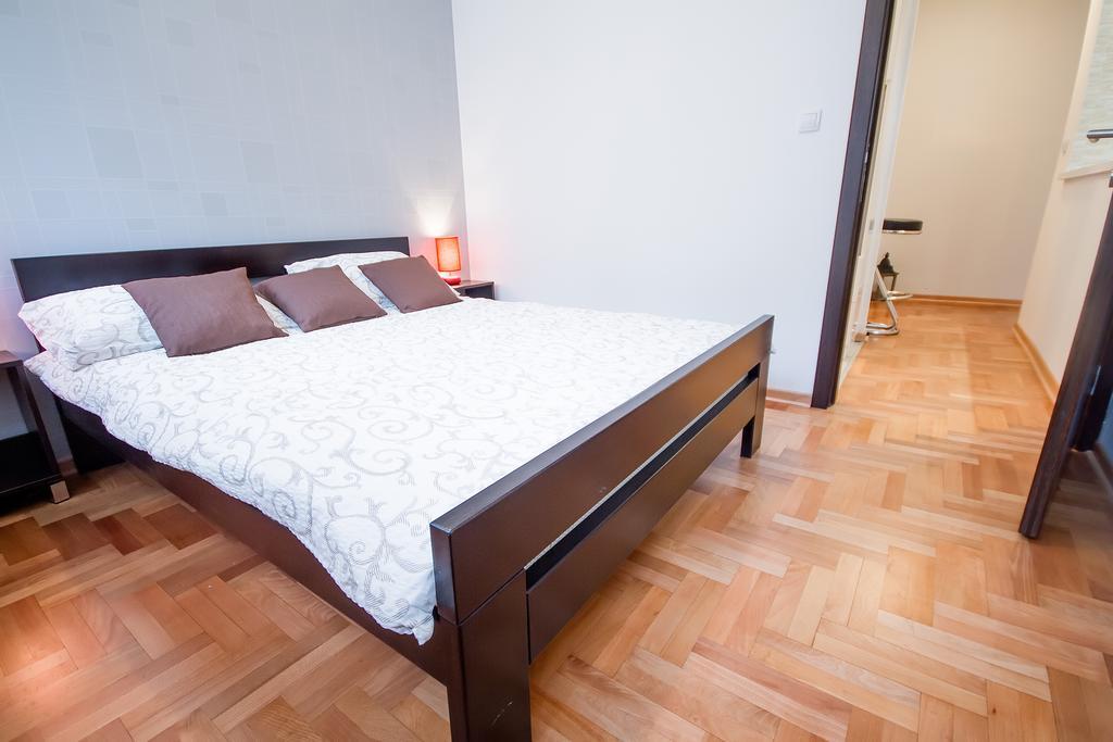 Apartments King Milan, City Center Belgrado Habitación foto