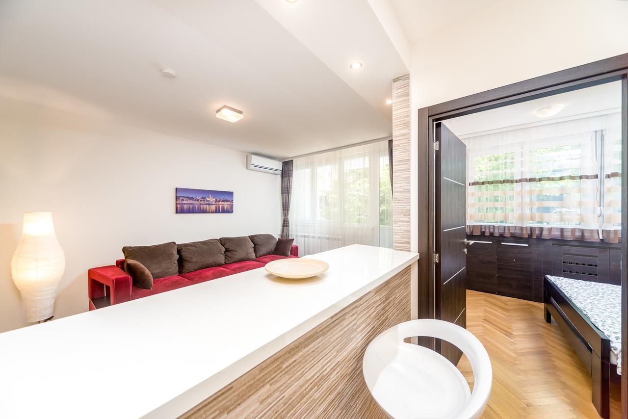 Apartments King Milan, City Center Belgrado Exterior foto